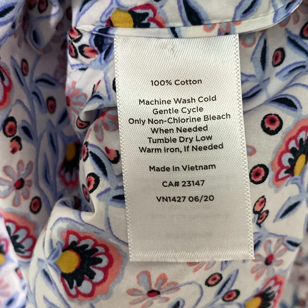 Beautiful floral print, button front, long sleeve shirt, Talbots, Women’s size M - Picture 9 of 9